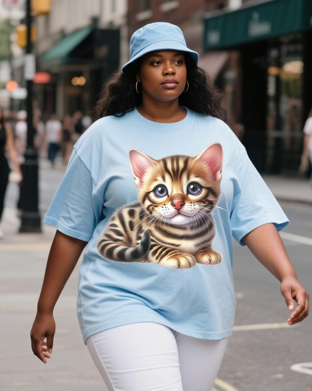 Adorable pets Women's Plus Size T-shirts