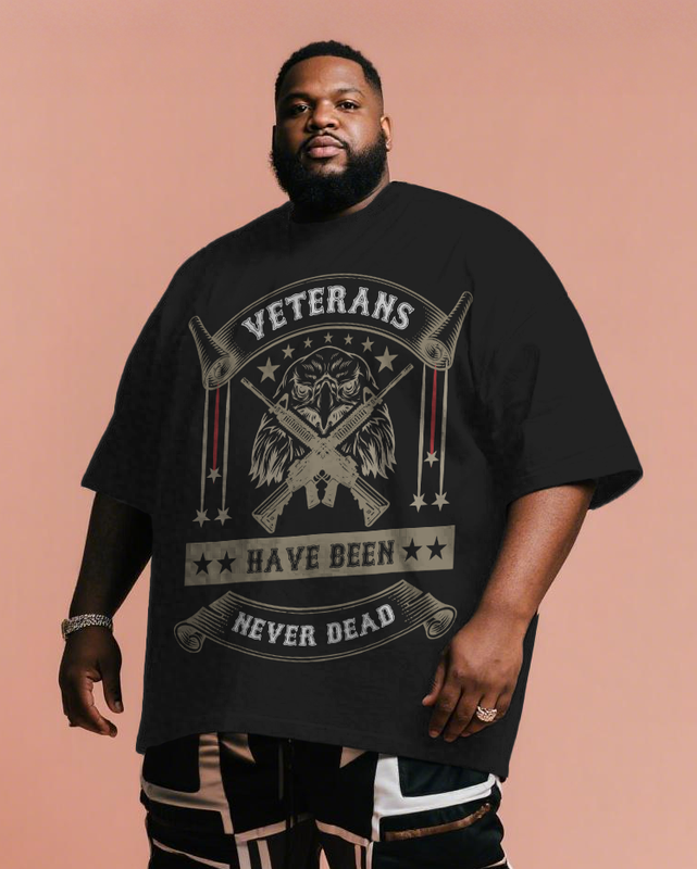 War - themed Silhouettes  Men's Plus Size Short Sleeve T-Shirt