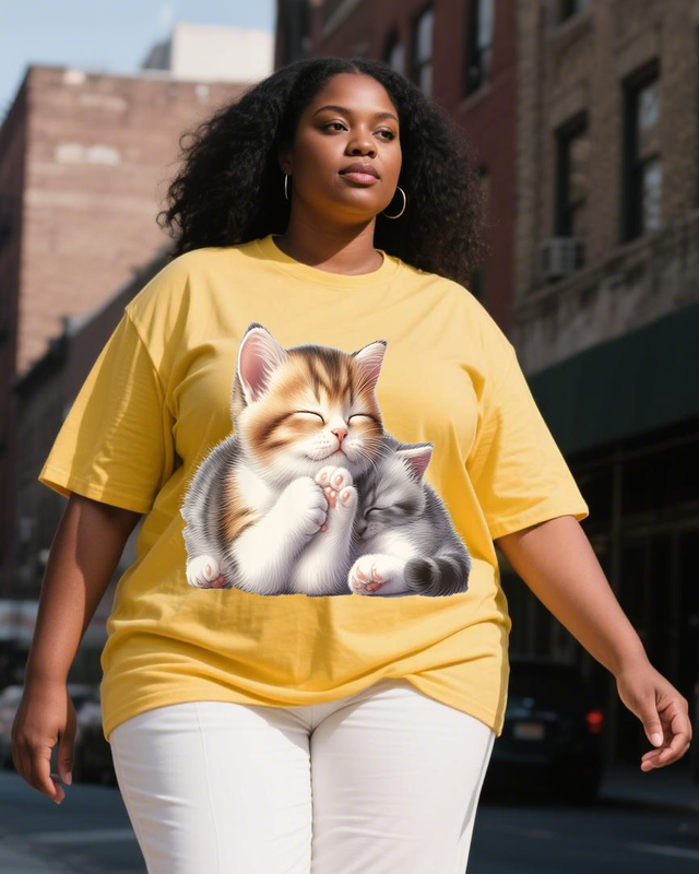 Adorable pets Women's Plus Size T-shirts