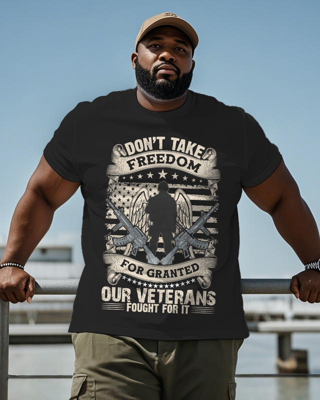 War - themed Silhouettes  Men's Plus Size Short Sleeve T-Shirt