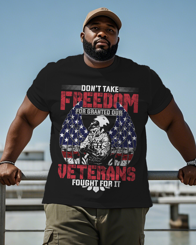 War - themed Silhouettes  Men's Plus Size Short Sleeve T-Shirt