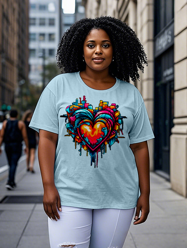 Graffiti Heart Women's Plus Size T-shirts