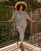 Women's abstract floral patterns T-Shirt & Pants