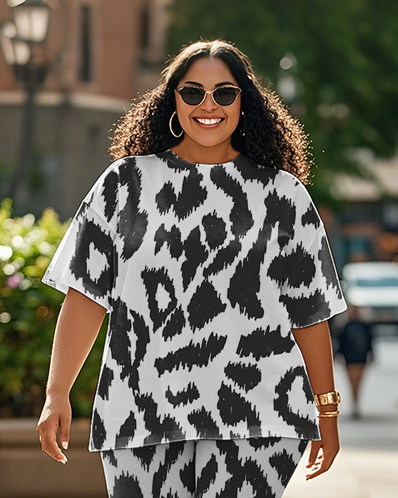 Women's Leopard print T-Shirt & Pants