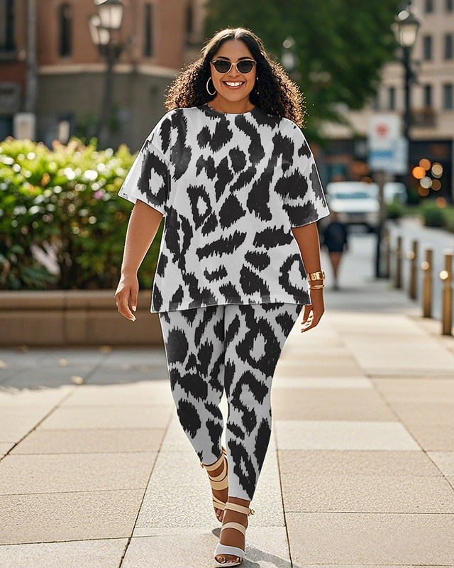 Women's Leopard print T-Shirt & Pants
