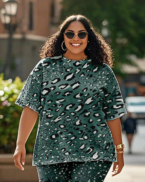 Women's Leopard print T-Shirt & Pants