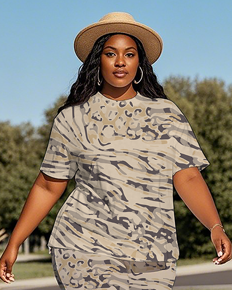 Women's Leopard print T-Shirt & Pants