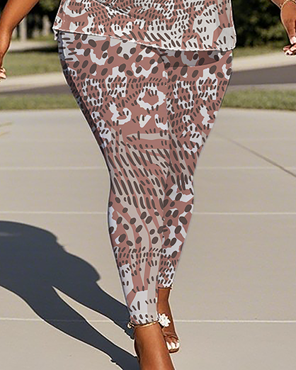 Women's Leopard print T-Shirt & Pants