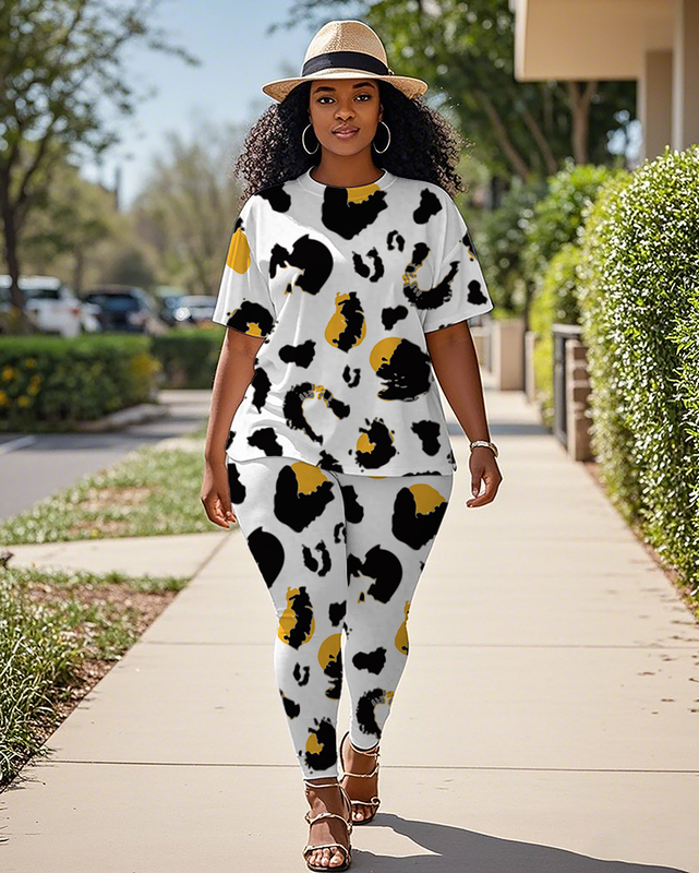 Women's Leopard print T-Shirt & Pants