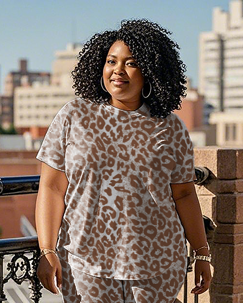 Women's leopard print pattern T-Shirt & Pants